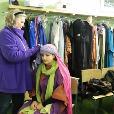 Headscarf dressing backstage